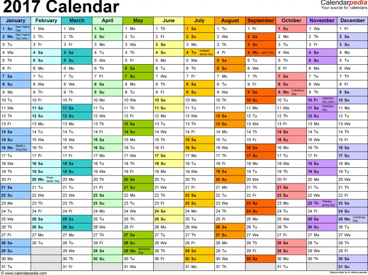 2017 Wall Calendar | yearly calendar template